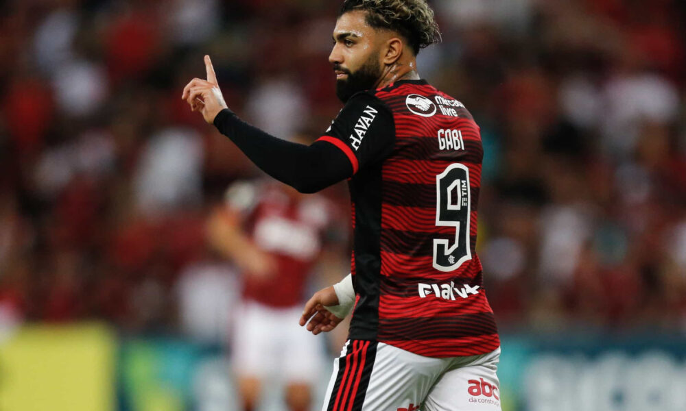 Titulares do Flamengo ficam no 0 x 0 com o Madureira em Cariacica-ES