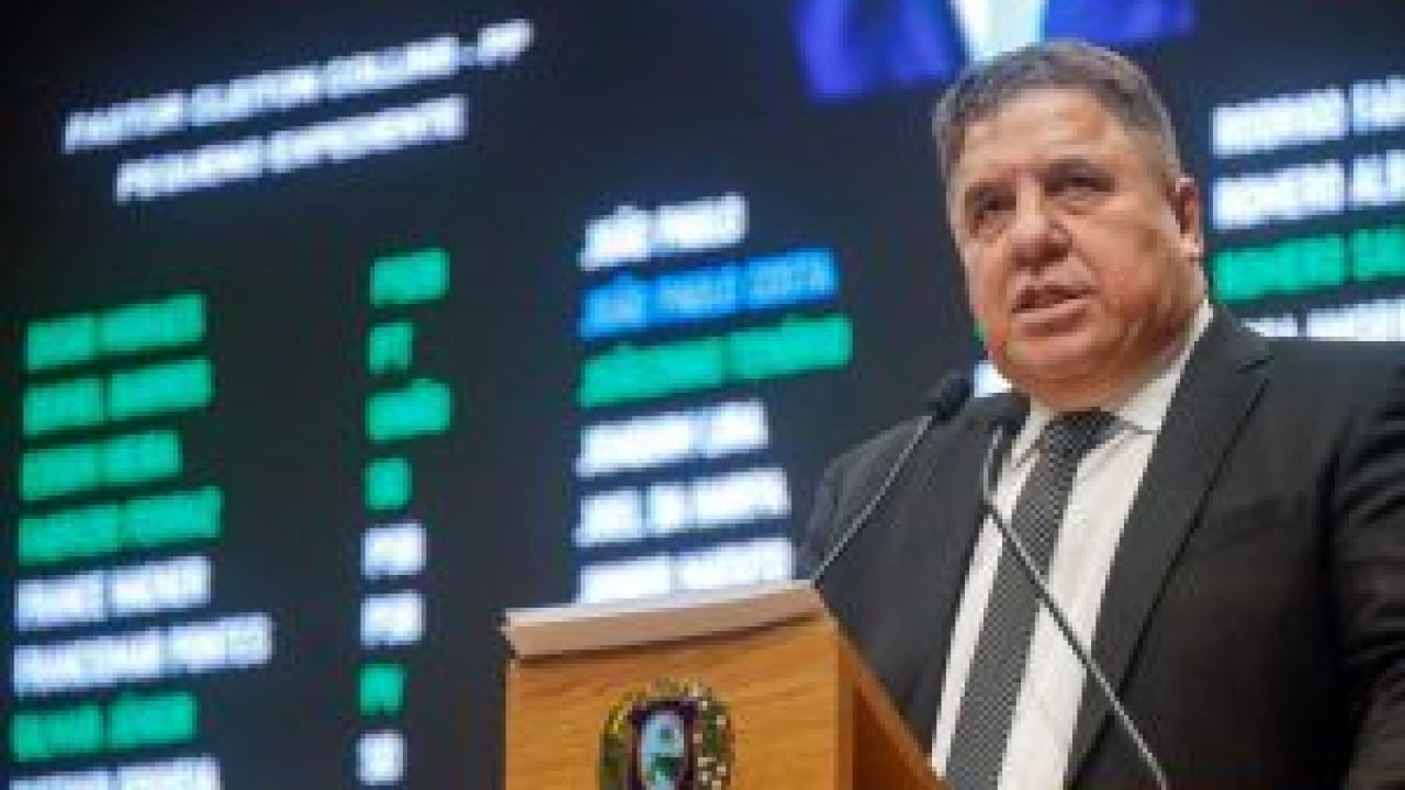 02.05-PLENARIA-RG-027-1-300×200-1 02.05-PLENARIA-RG-027-1-300x200-1