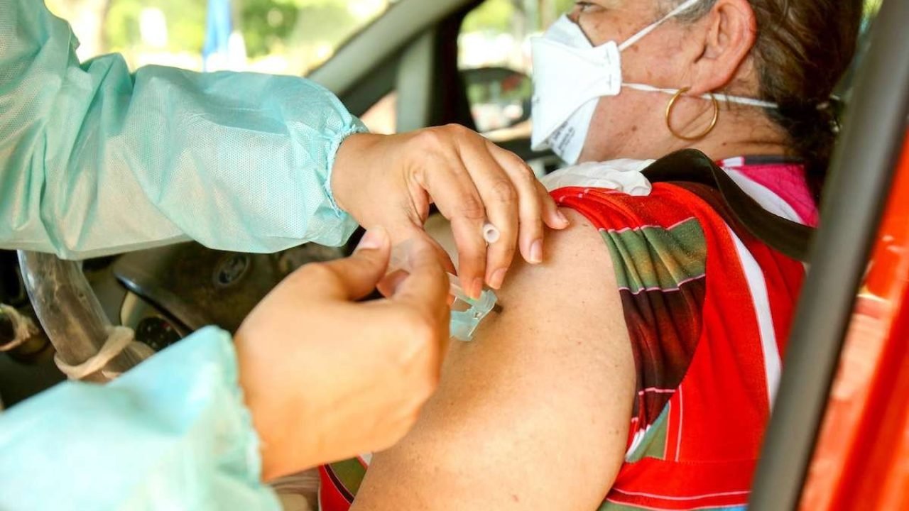 130521-GA-Vacinacao-de-Gravidas-e-Pessoas-com-Comorbidades-no-Parque-da-Cidade-003-1