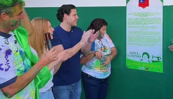 Foto: Após homenagem ao pai, Rodrigo Valadares destina emenda para escola com no