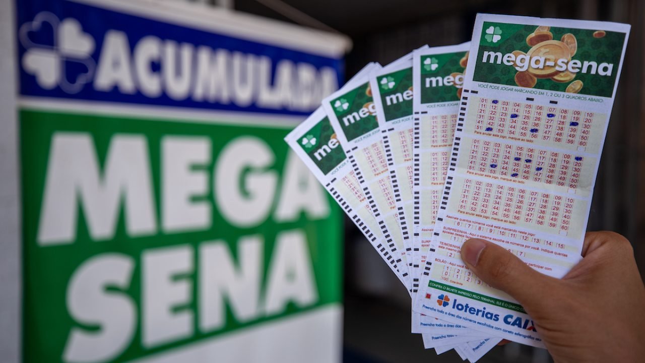 Foto: 1 de 1 Mega-Sena - Foto: BRENO ESAKI/METRÓPOLES @BrenoEsakiFoto