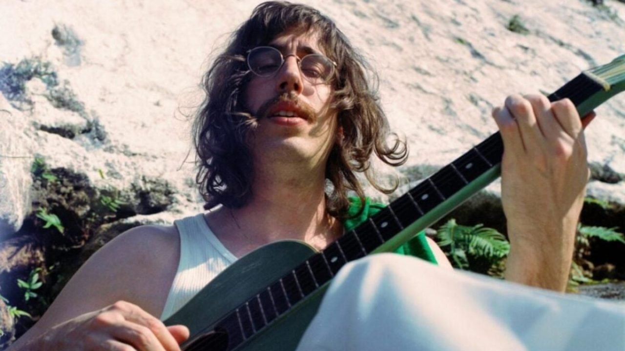 1762324993_tim-bernardes-2-1200x720