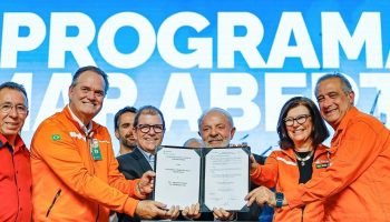 1_assinatura_de_novos_contratos_de_construcao_da_petrobras_-36373957