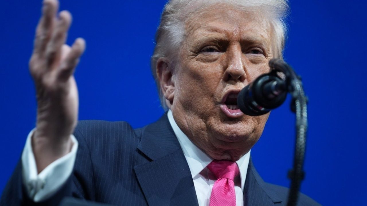 1_donalnd_trump-36060822