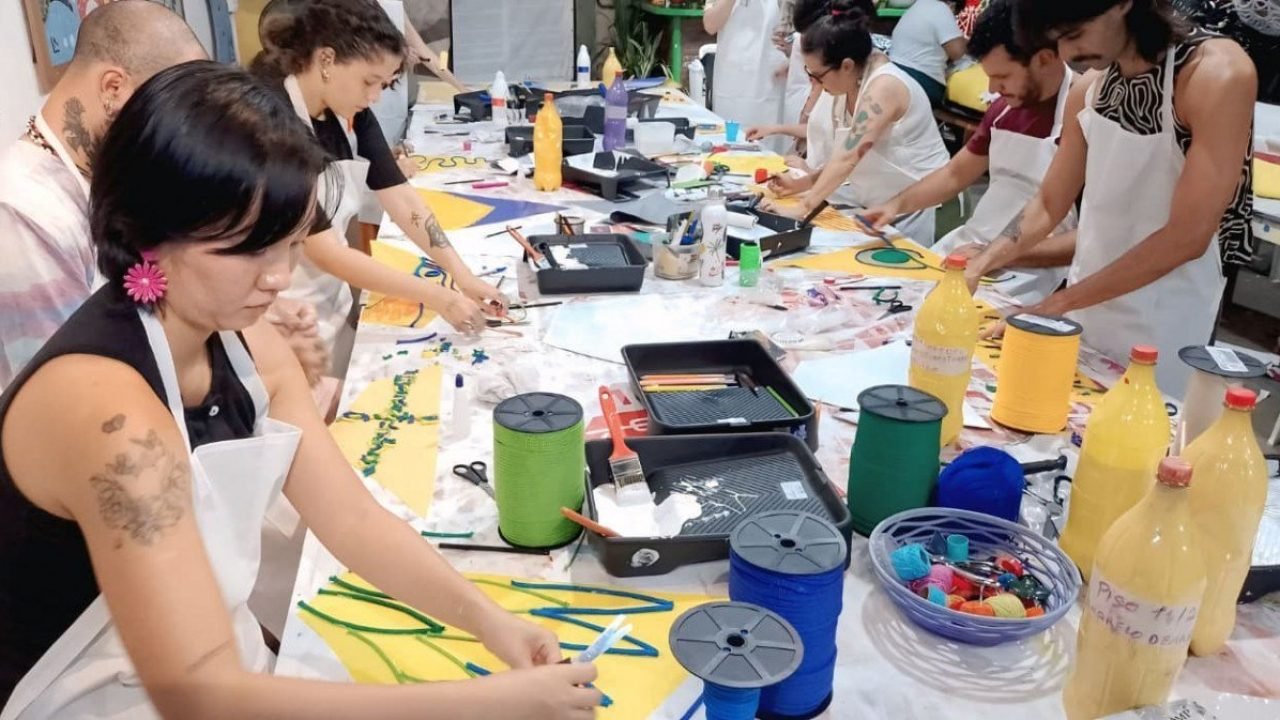 1_oficinas_arteterapeutas___divulgacao__16_-36365200