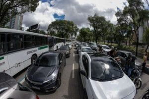 1_transito_no_recife-890842