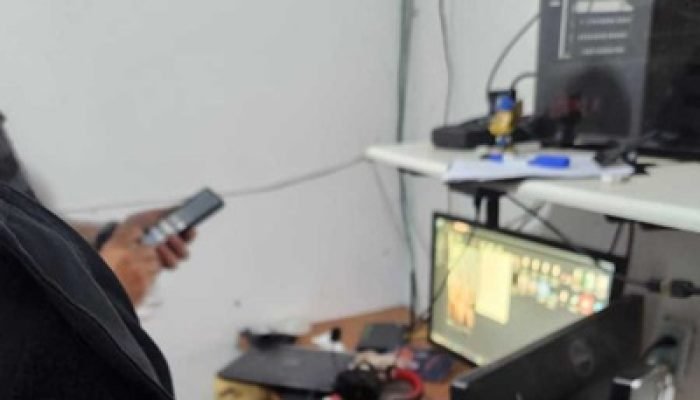 1_whatsapp_image_202