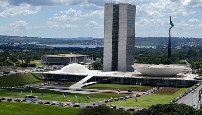 Ano legislativo começa com 24 medidas provisórias pendentes