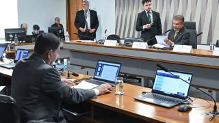 CRE - Comissão de Relações Exteriores e Defesa Nacional