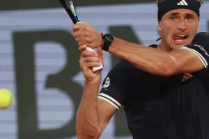 Alexander Zverev se classifica para as oitavas de final de Roland Garros — Foto: