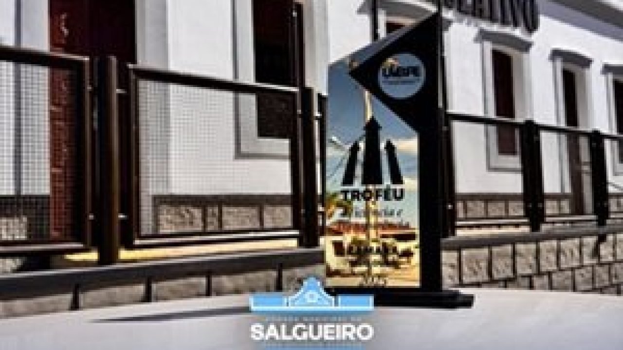 52AD798E-AE8D-43DB-83BF-74A5C25A4C30-768x1024-1