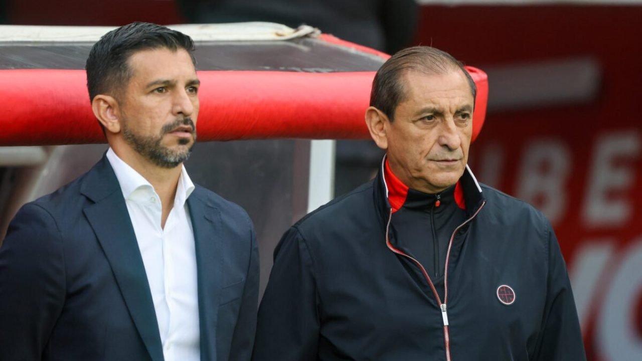 54910672889_e52f8de249_k-1200×800 54910672889_e52f8de249_k-1200x800