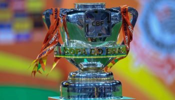 Imagem da taça da Copa do Brasil - Divulgação/ Copa Betano do Brasil — Foto: Ima