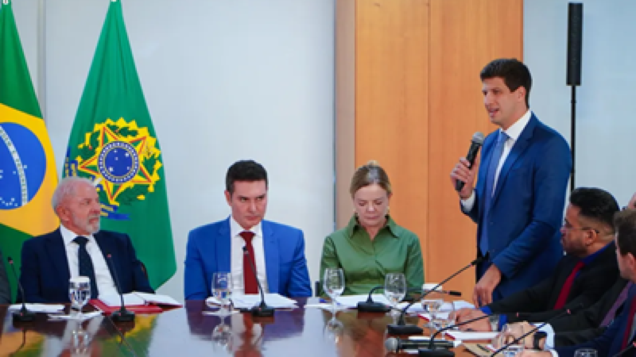 570ba445-ab6c-455a-b48d-cfbeb54f0e3d