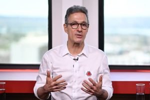 667ac557-governador-romeu-zema-1200x800