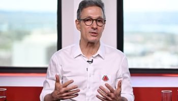 667ac557-governador-romeu-zema-1200x800