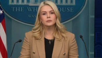 Foto: 1 de 1 Karoline Leavitt, porta-voz da Casa Branca do governo Trump - Foto: