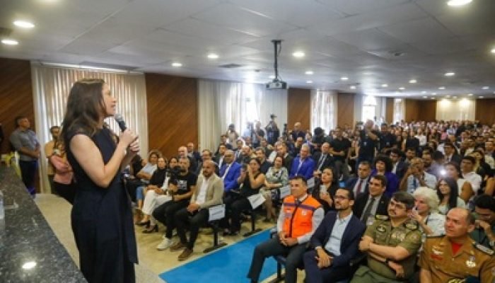 7b1cb101-64a4-480e-b16d-944dcc67ee4b