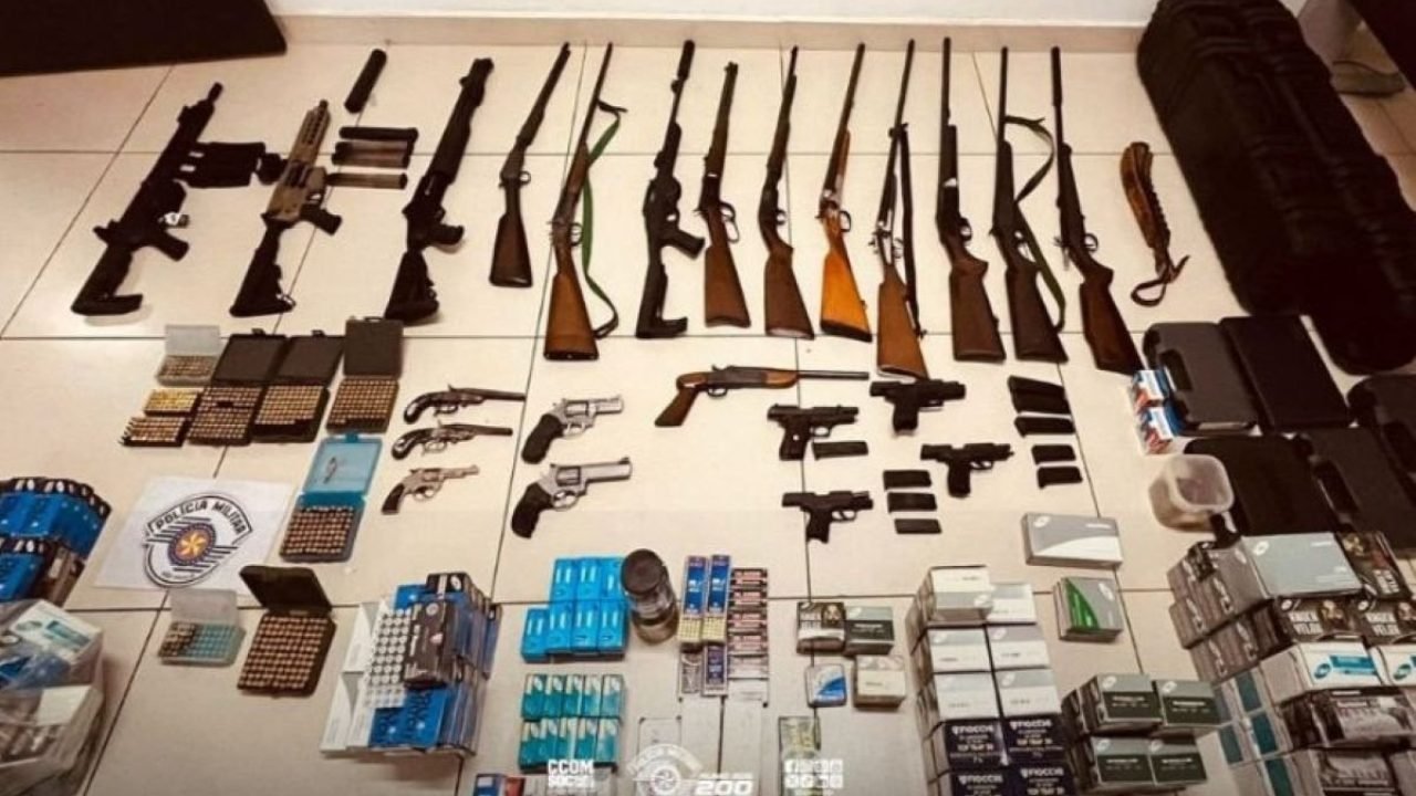 8f29f856-arsenal-encontrado-dentro-de-residencia-em-sumare-no-interior-de-sp