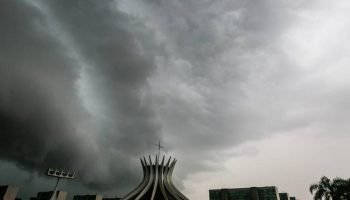 94c3858b-risco-chuva-ano-novo