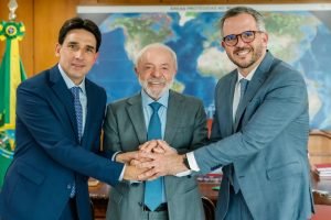 9ddd7359-f7e4-48d0-93c8-3f7867a76122