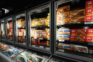 Foto: Excesso de ultraprocessados pode afetar fome e saciedade em jovens