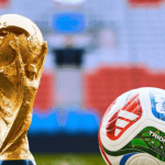 Foto: Troféu e bola oficial da Copa do Mundo de 2026