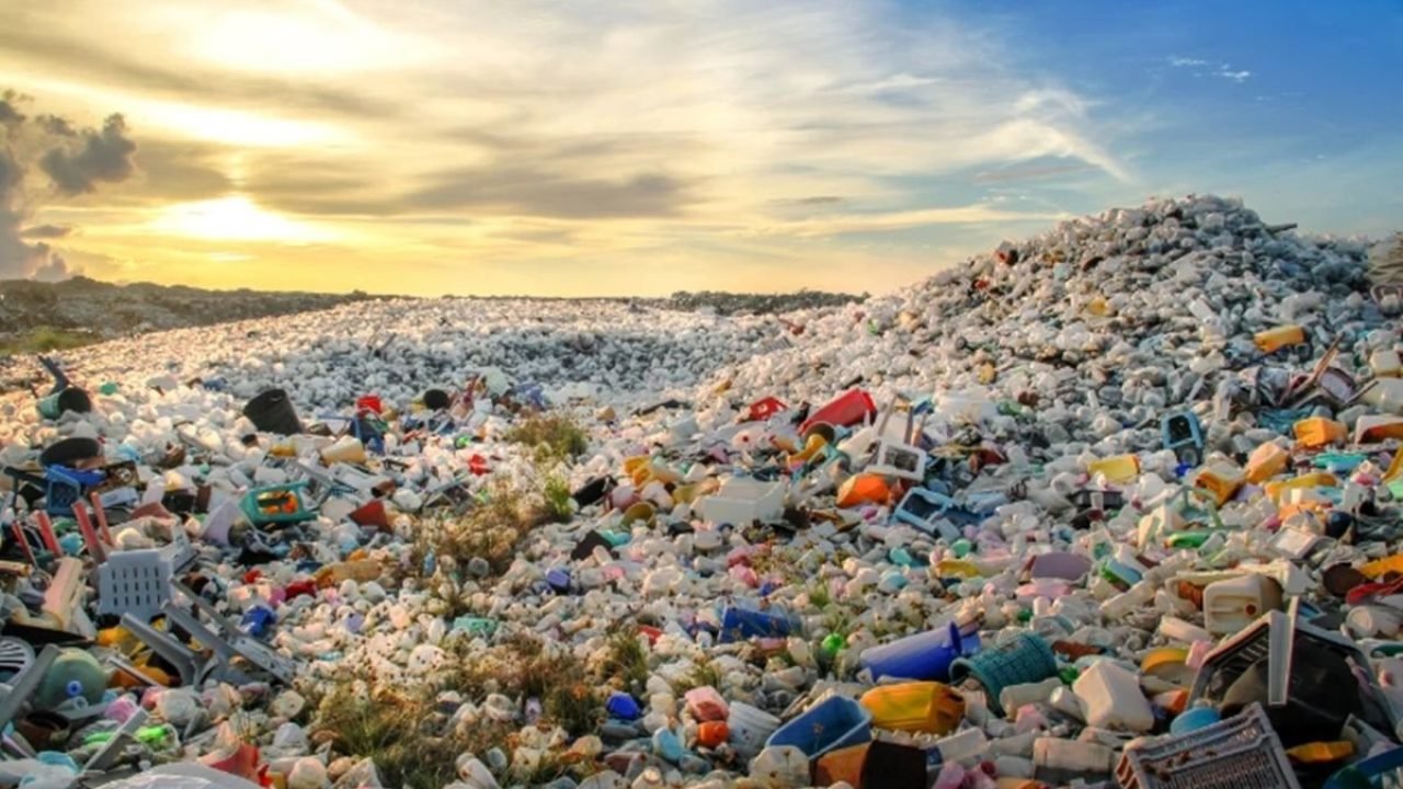 Brasil-e-mais-19-paises-respondem-por-quase-70-dos-residuos-plasticos-compressed Brasil-e-mais-19-paises-respondem-por-quase-70-dos-residuos-plasticos-compressed