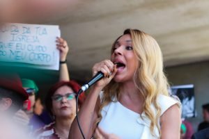 Foto: 1 de 1 Deputada Erika Hilton discursa durante o ato durante Frente Naciona