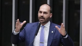 Eduardo-Bolsonaro-plenario-mai2024-848x477