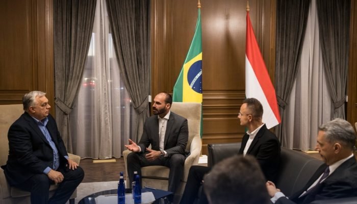 Eduardo-Bolsonaro-se-reune-com-premie-da-Hungria-nos-EUA.jpg