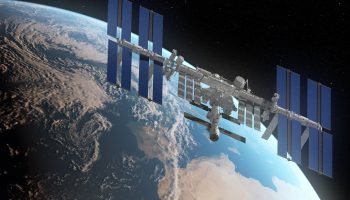 Ilustração colorida da Estação Espacial Internacional (ISS) - Metrópoles — Foto: