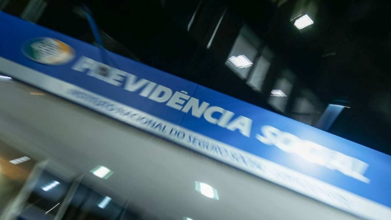 Fachada-do-INSS-Previdencia-Social-em-Brasilia-Metropoles-2-e1764183966706