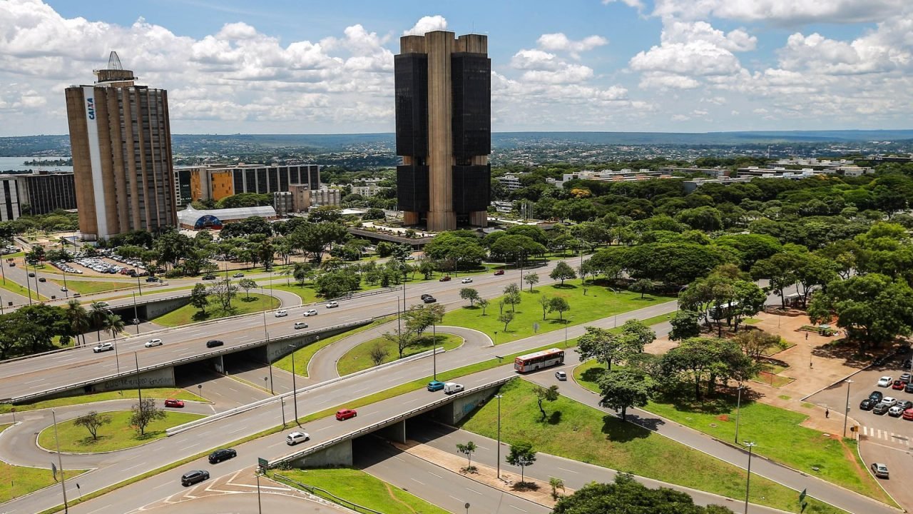 Fachada-do-edificio-sede-do-Banco-Central-do-Brasil-em-Brasilia-Metropoles-4