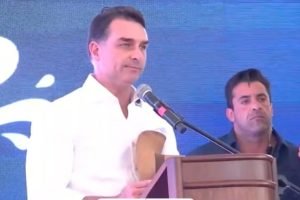 Flavio-Bolsonaro-1-848x477-1