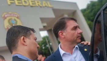 Flavio-Bolsonaro-20