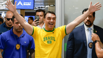Flavio-Bolsonaro-Aeroporto-1080-848x477-1