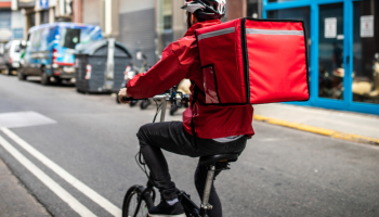 Serviço de entrega por aplicativo. — Foto: Banco de imagens/Canva