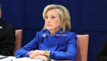 A ex-secretária de Estado dos EUA, Hillary Clinton, durante depoimento sobre o c