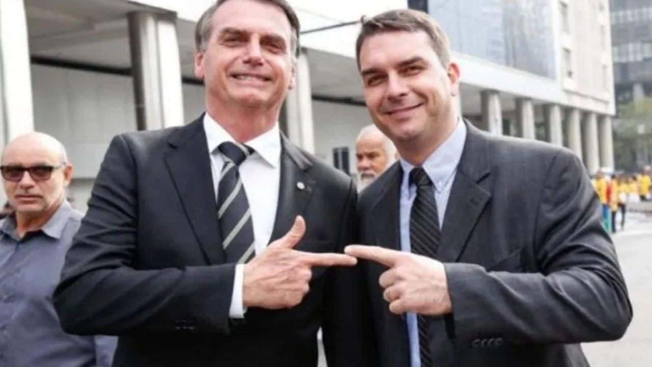 Jair-e-Flavio-Bolsonaro