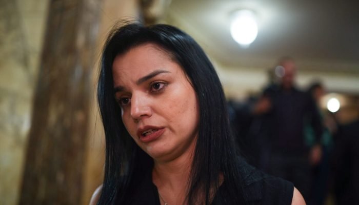 Jessica-Araujo-parente-de-um-dos-policiais-mortos-megaoperacao-Rio-de-Janeiro-Metropoles-1-1200x800.jpeg