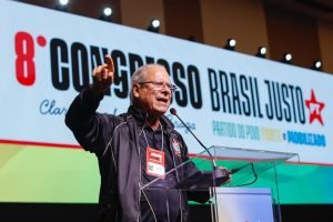 Jose-Dirceu-2-congresso-PT-Sergio-Lima-Poder360-24abr2026