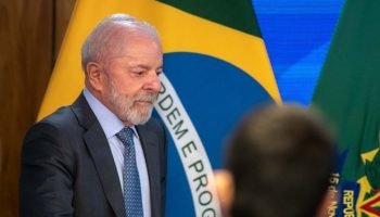 Lula-assinara-reajuste-policiais-bombeiros-DF