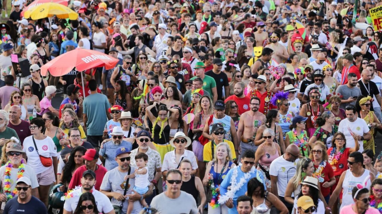 Pacotao-carnaval-2025-Brasilia-DF-Metropoles4-1200x800