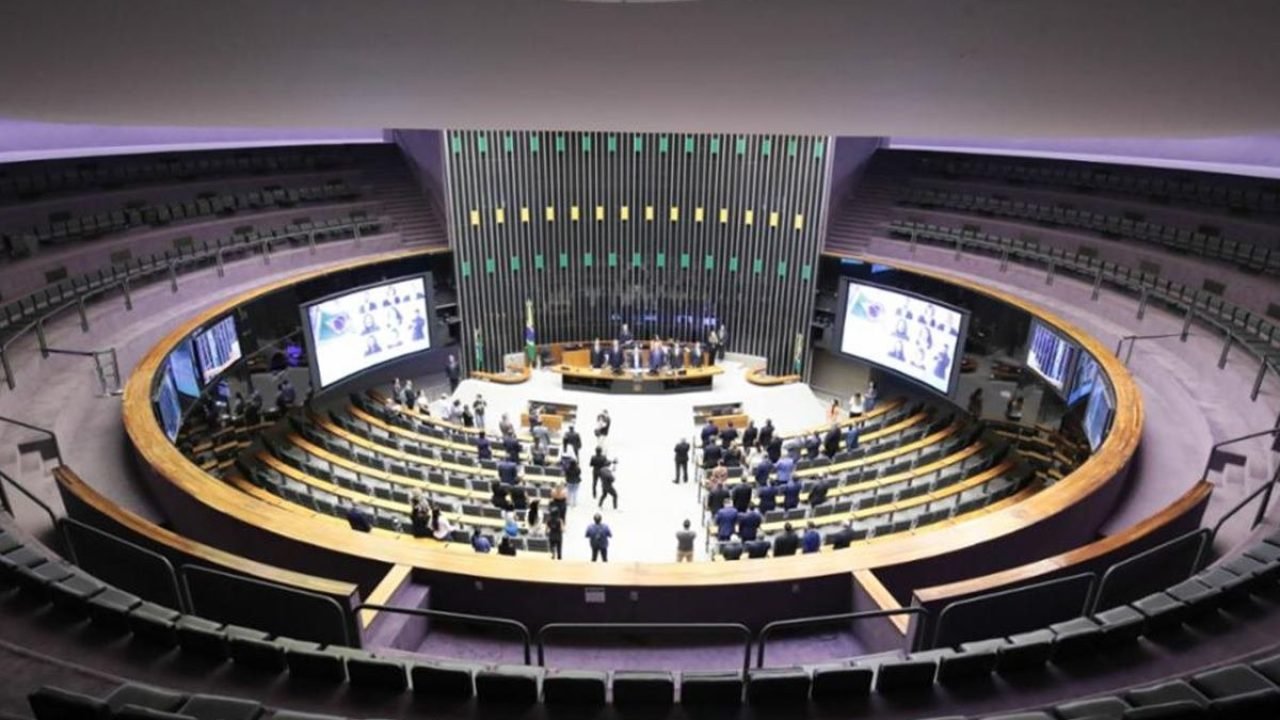 Plenario-da-Camara-dos-Deputados-2