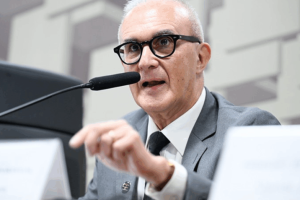 Foto: Portugal ingressou na carreira diplomática em 1998 e foi promovido a minis