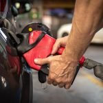 Postos-de-etanol-gasolina-e-diesel.-CombustiCC81veis-ficaraCC83o-mais-caros-a-partir-de-1o-de-fe