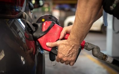Postos-de-etanol-gasolina-e-diesel.-CombustiCC81veis-ficaraCC83o-mais-caros-a-partir-de-1o-de-fe