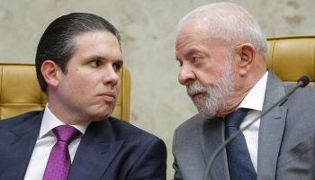 Presidente-Lula-e-Hugo-Motta.-O-ministro-Edson-Fachin-assume-a-presidencia-do-Supremo-Tribunal-Feder