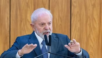 Presidente-da-Repuplica-Luiz-Inacio-Lula-da-Silva-durante-agenda-de-governo-Metropoles-5-scaled-1
